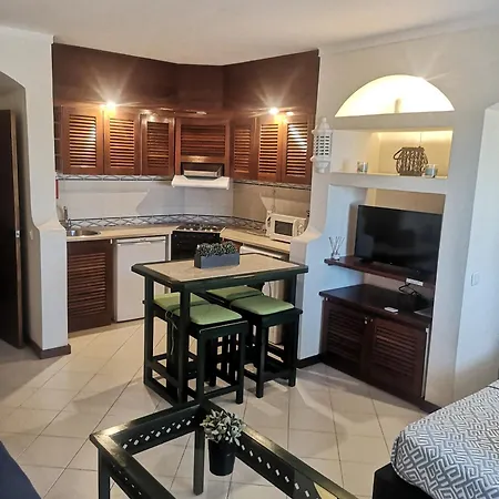 Xavilla 2 Αλμπουφέιρα